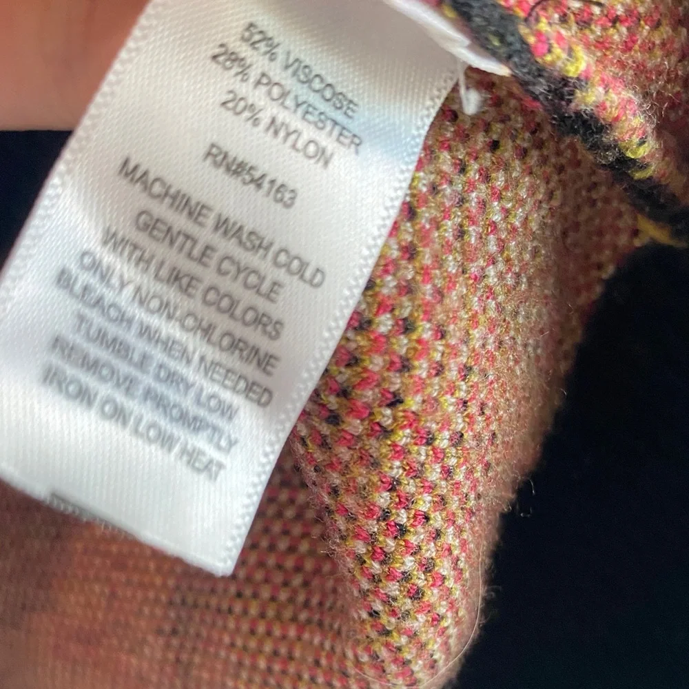 Marc New York Black Sweater with Floral Embroidery LIKE NEW - Picture 3 of 3